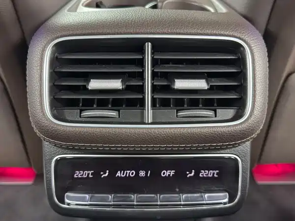 Mercedes-Benz GLS 2023