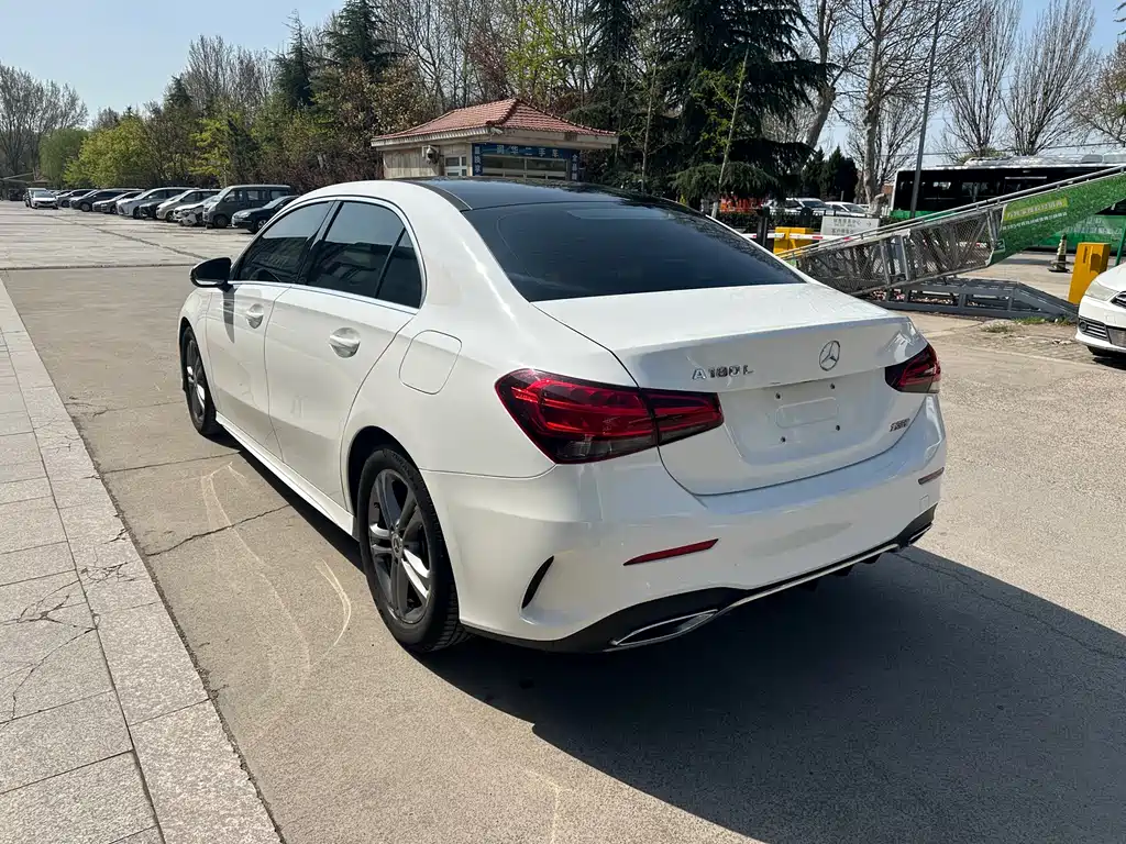 Mercedes-Benz A-Class 2020 — фото 4