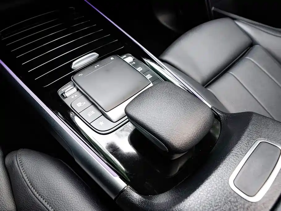 Mercedes-Benz GLB 2021 — фото 15