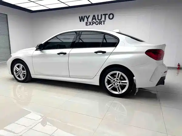 BMW 1 Series 2022