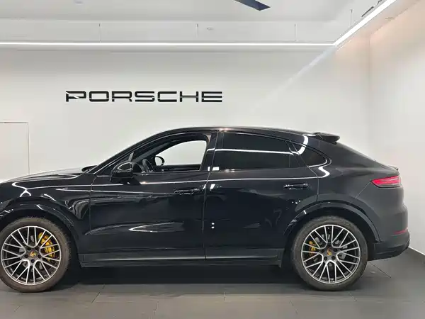 Porsche Cayenne 2023