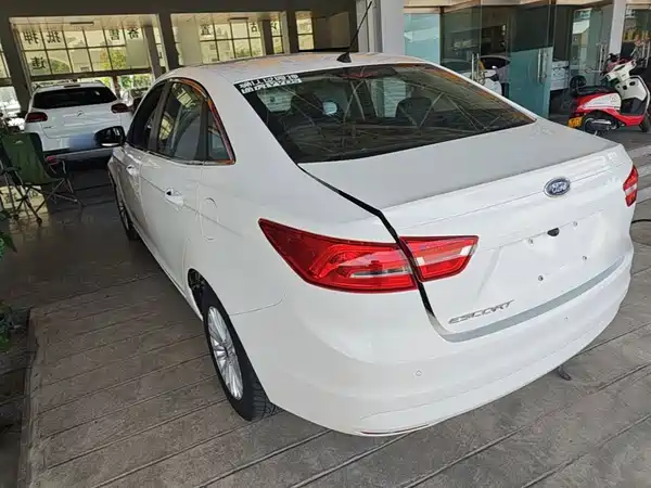 Ford Escort 2017