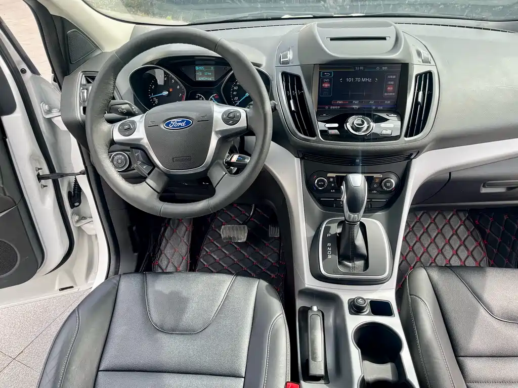 Ford Kuga 2016 — фото 12