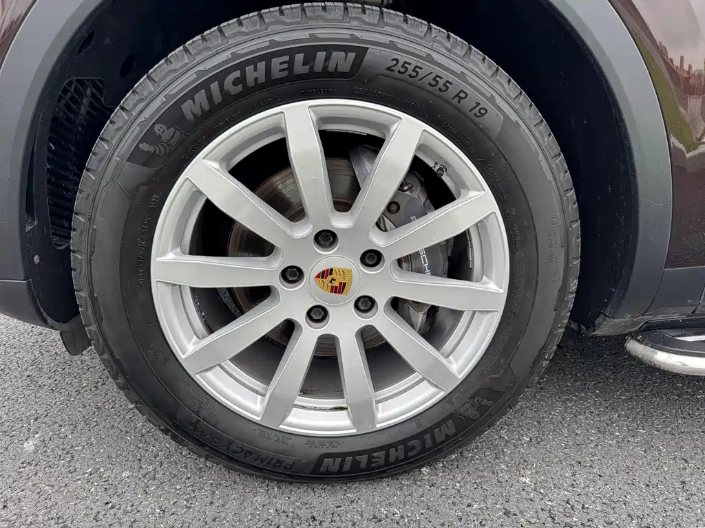 Porsche Cayenne 2019 — фото 21