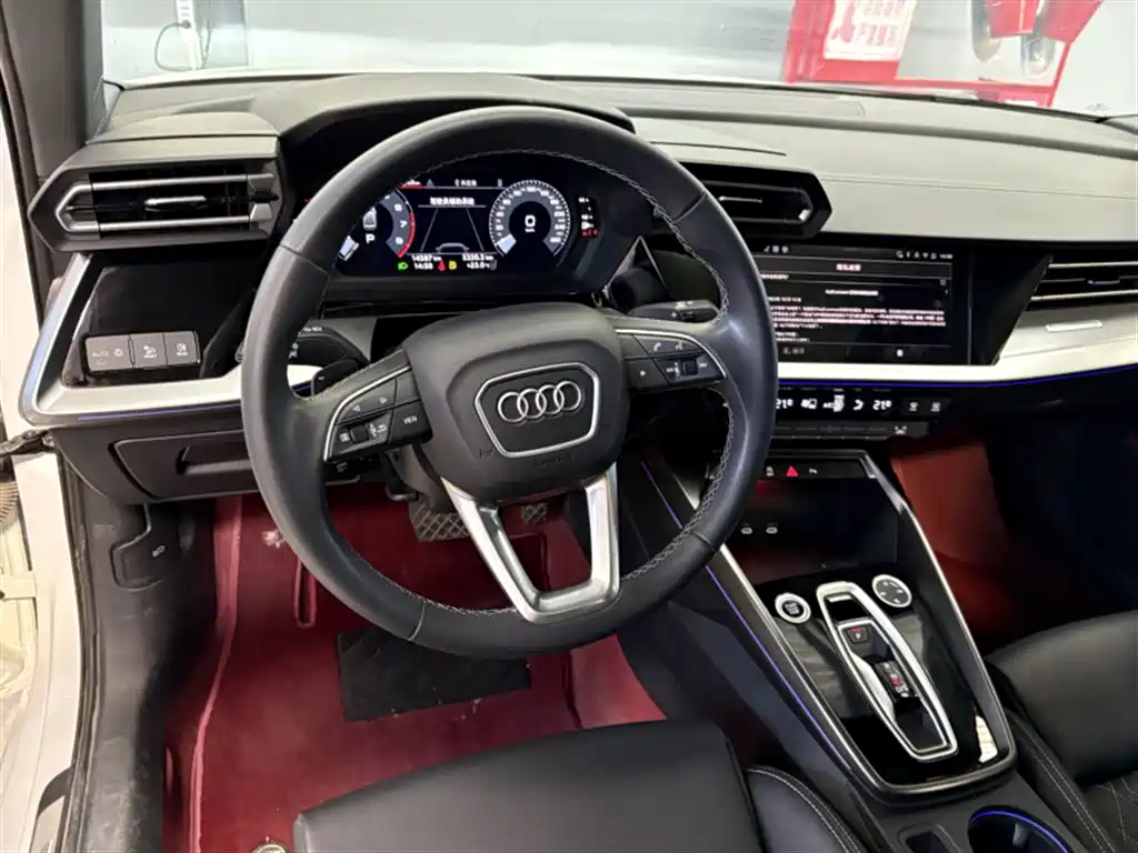 Audi A3 2025 — фото 5