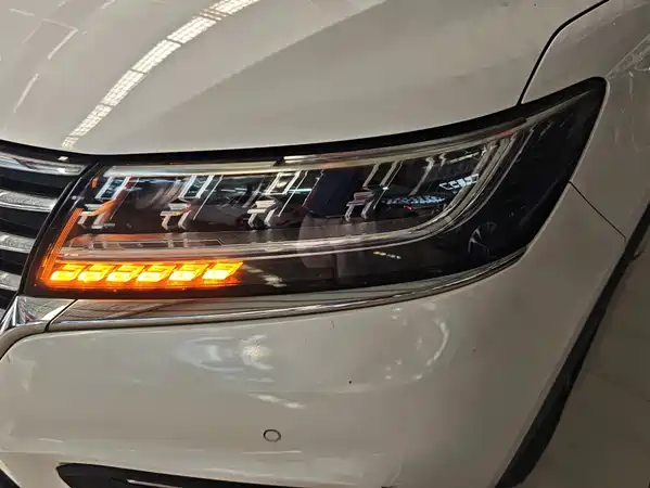 Roewe RX5 New Energy 2018