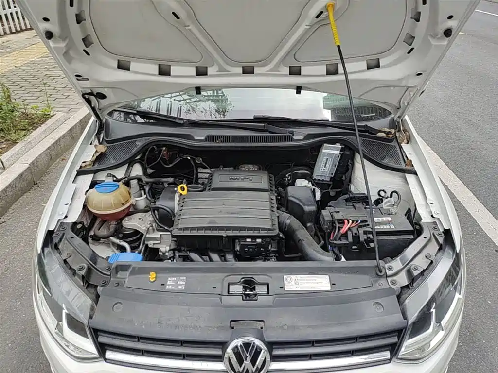 Volkswagen Polo 2017 — фото 20