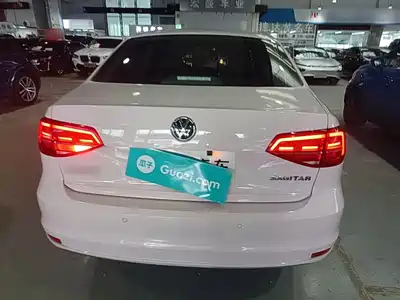 Volkswagen Sagitar 2017