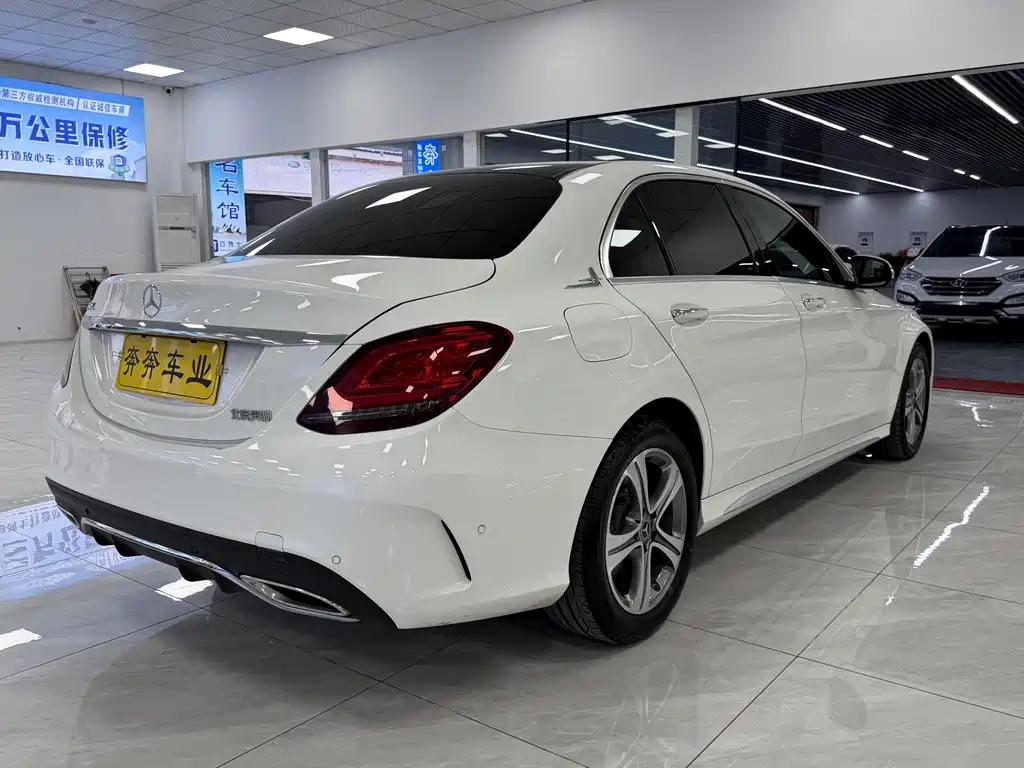Mercedes-Benz C-Class 2020 — фото 14