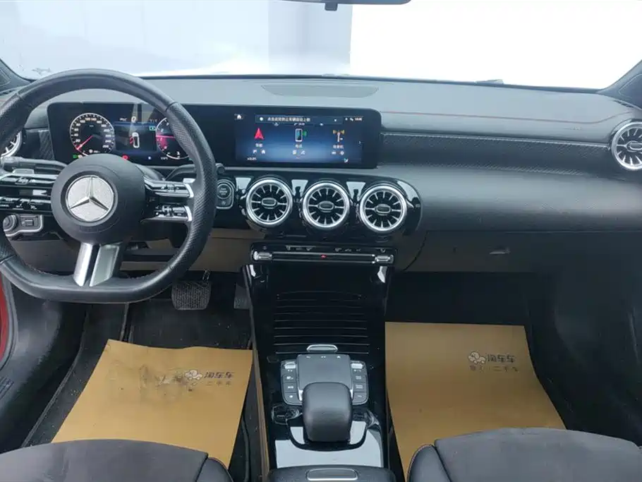 Mercedes-Benz A-Class 2023 — фото 12