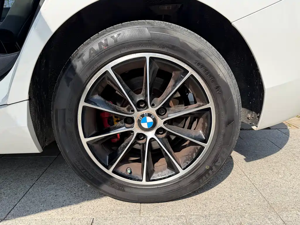 BMW 1 Series 2014 — фото 15