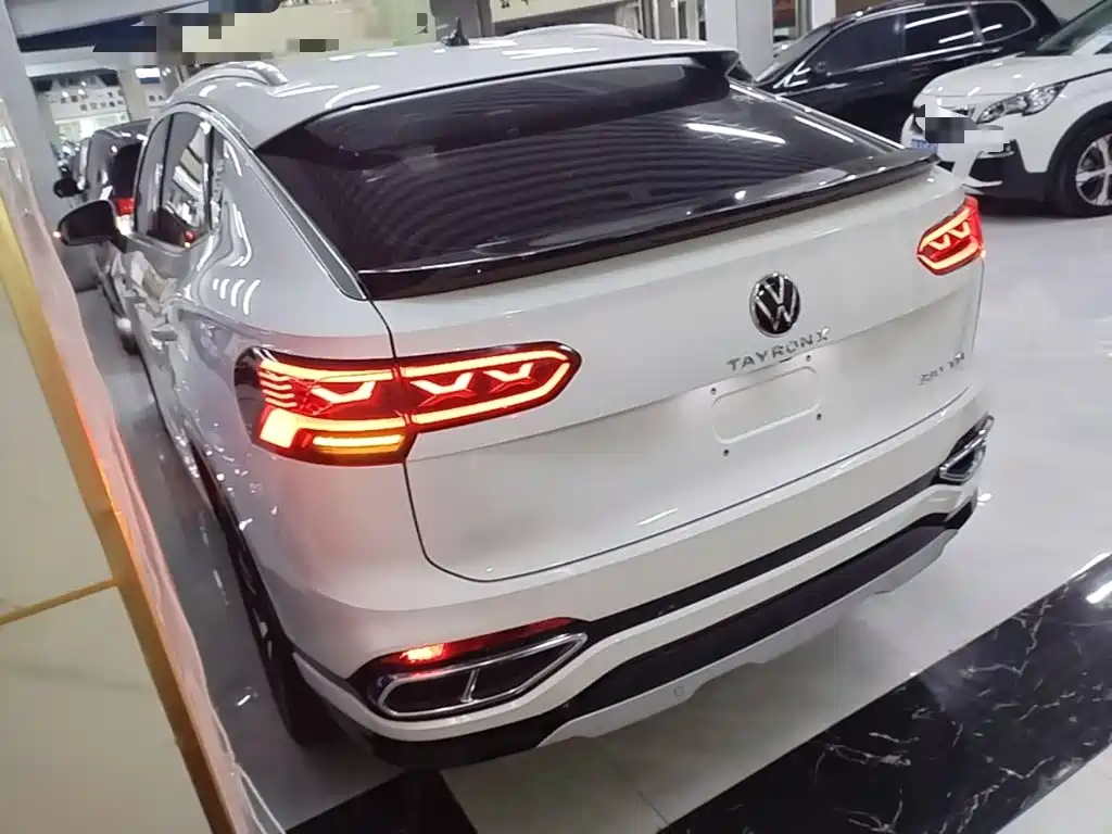 Volkswagen X 2022
