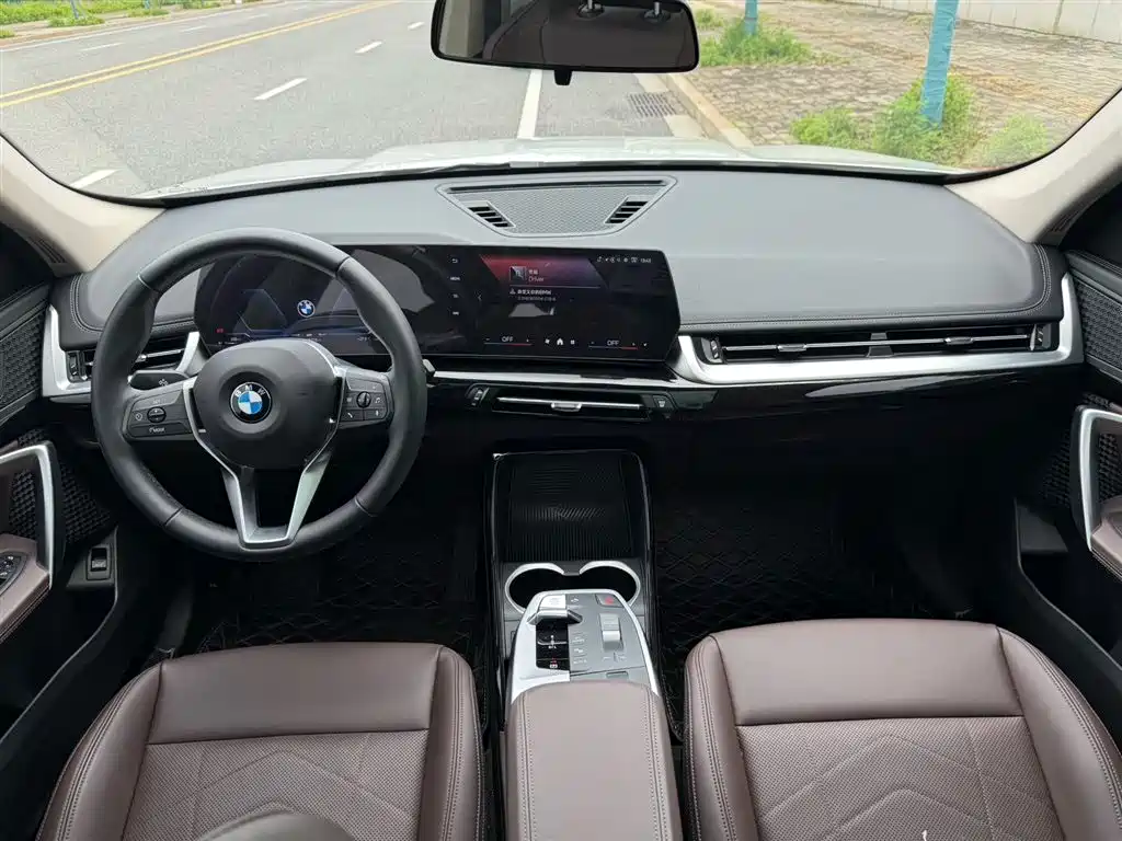 BMW X1 2023 — фото 8