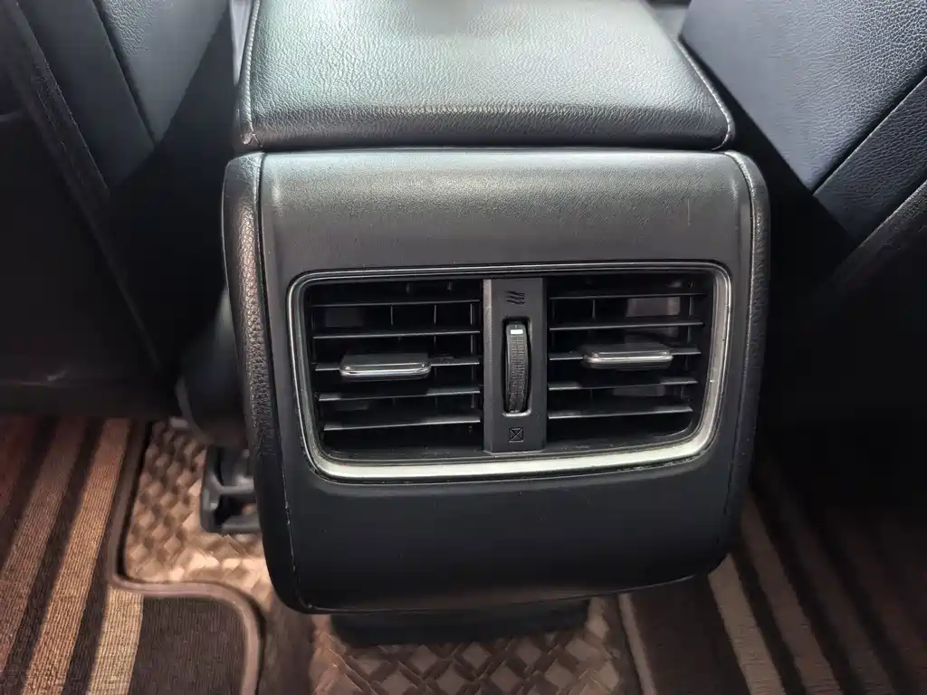 Honda Accord 2020 — фото 10