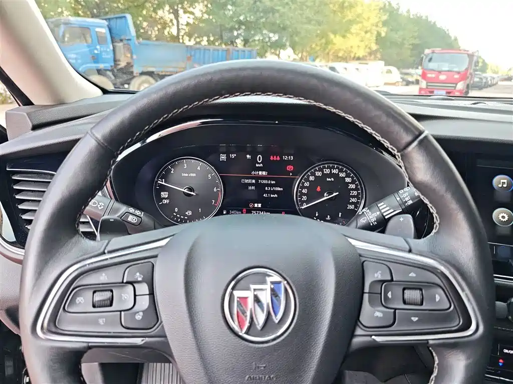 Buick Envision Plus 2023 — фото 17