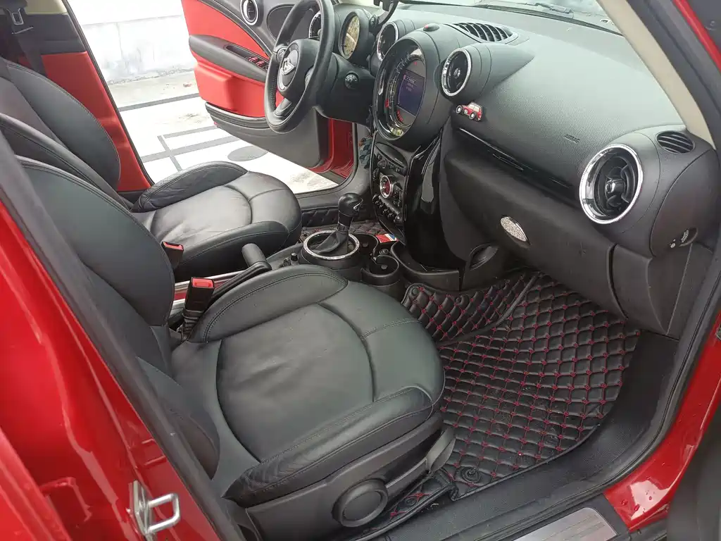 MINI Countryman 2015 — фото 16