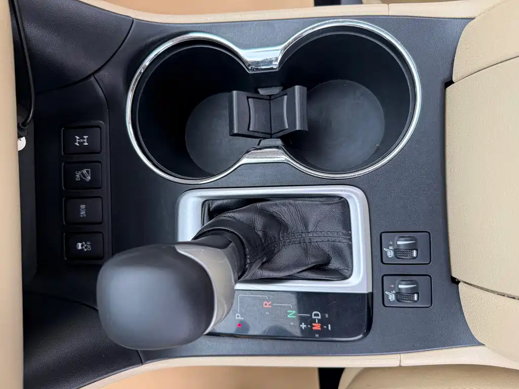 Toyota Highlander 2018 — фото 19