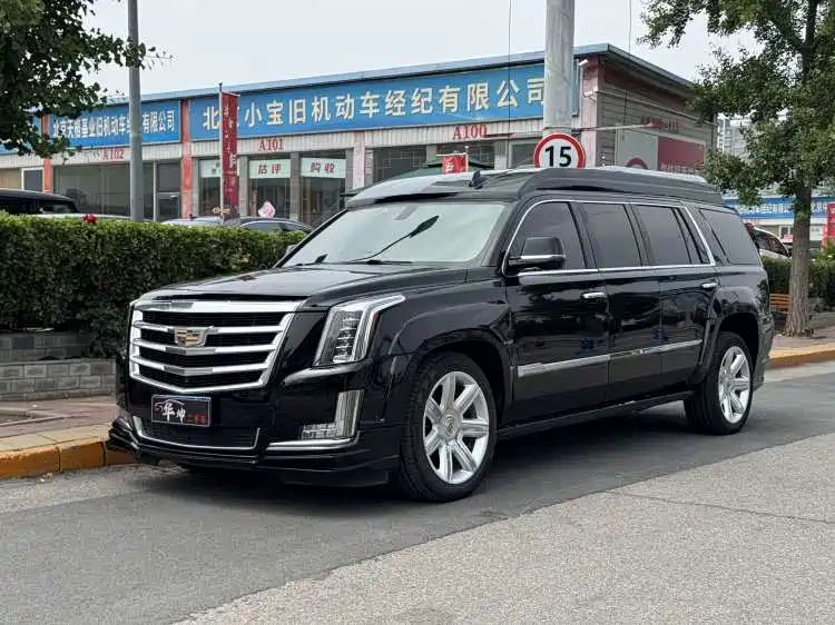 Cadillac Escalade 2017 — фото 1
