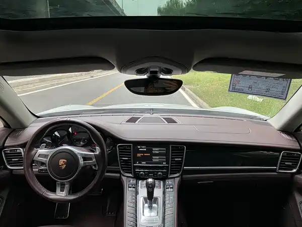 Porsche Panamera 2014
