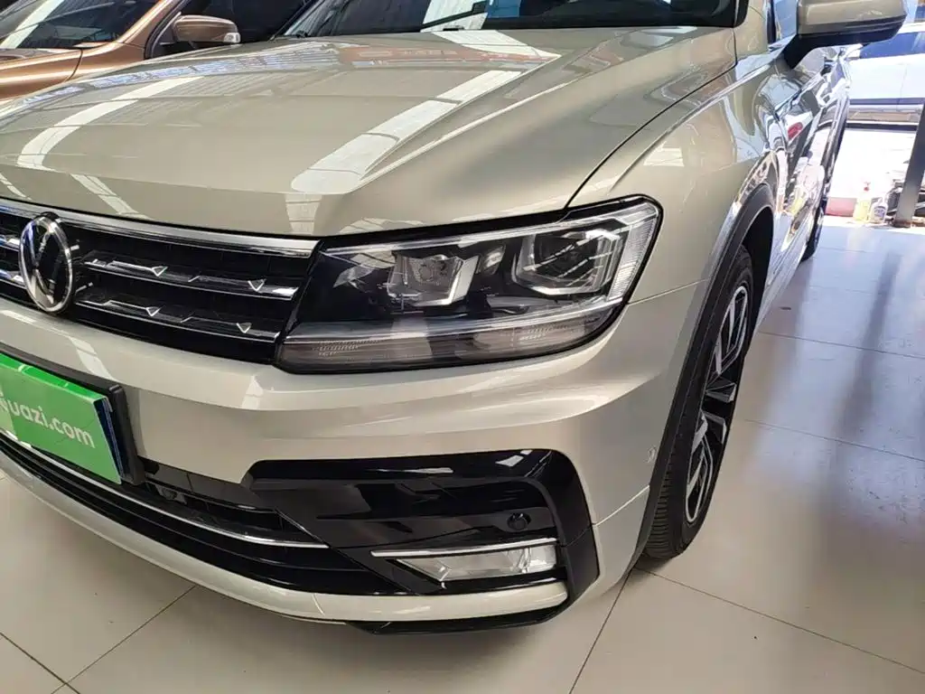 Volkswagen Tiguan L 2021 — фото 24
