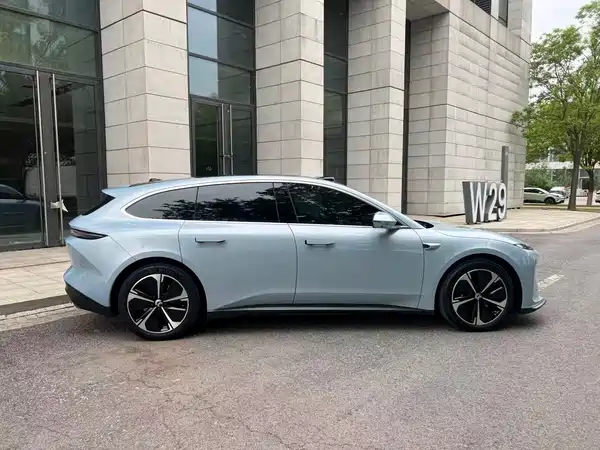 NIO ET5T 2023