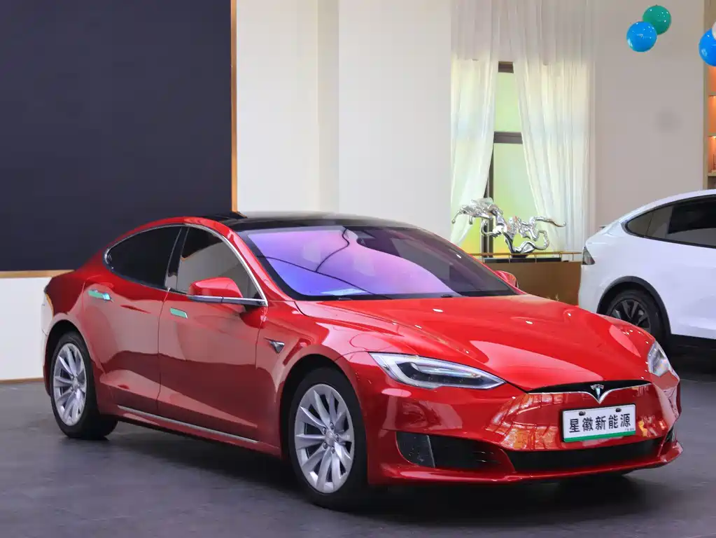 Tesla Model S 2017 — фото 3