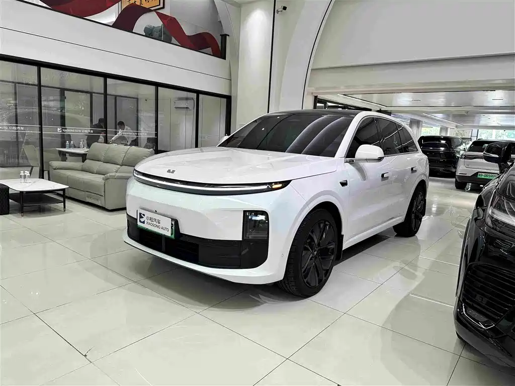 Li Auto Li L6 2025