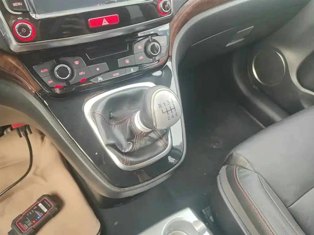 Haval H6 2014 — фото 14