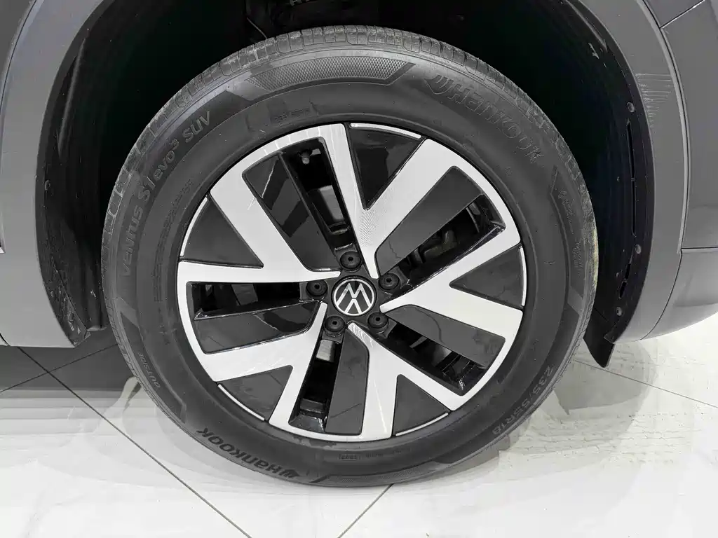 Volkswagen Tayron 2023 — фото 17