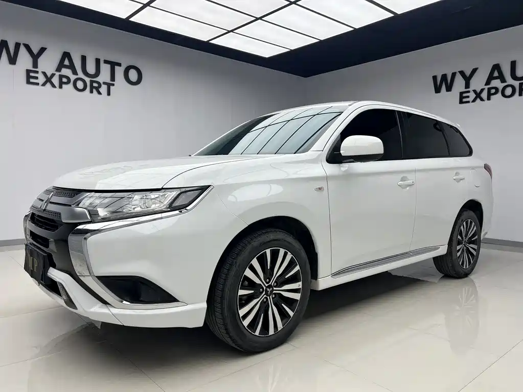 Mitsubishi Outlander 2021