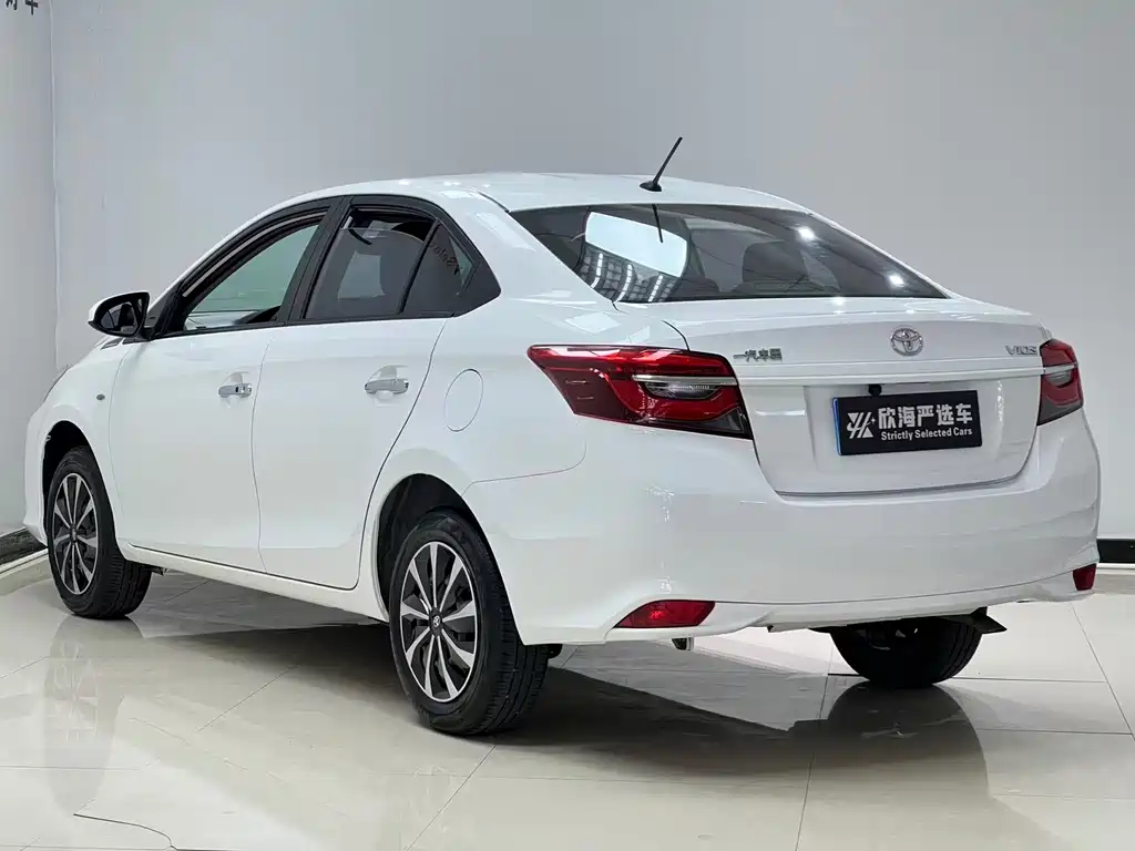 Toyota Vios 2023 — фото 4