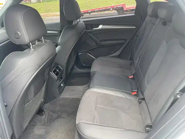 Audi Q5L Sportback 2021