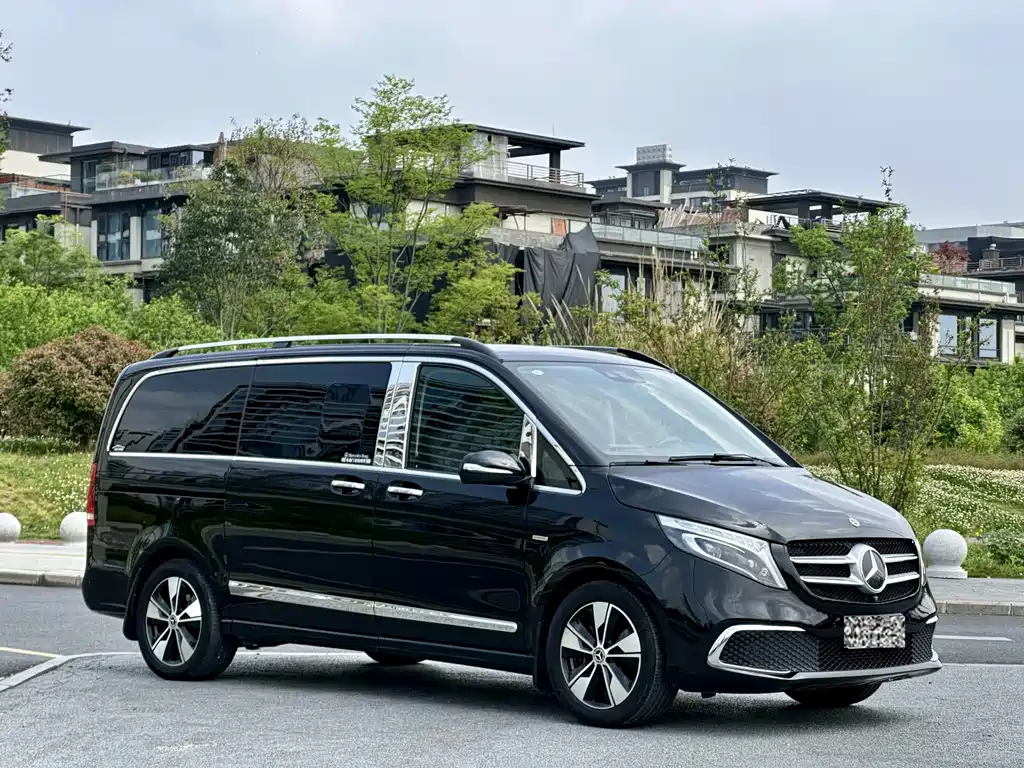 Mercedes-Benz V-Class 2021 — фото 3