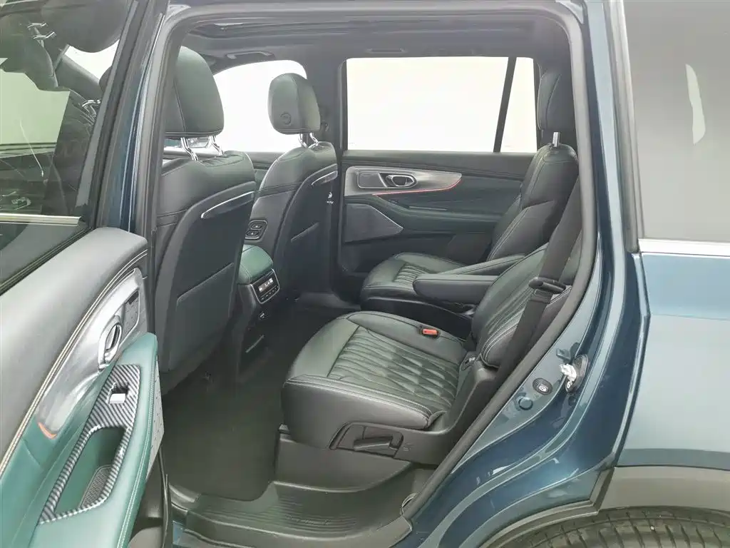 GAC Motor Trumpchi GS8 2021 — фото 15
