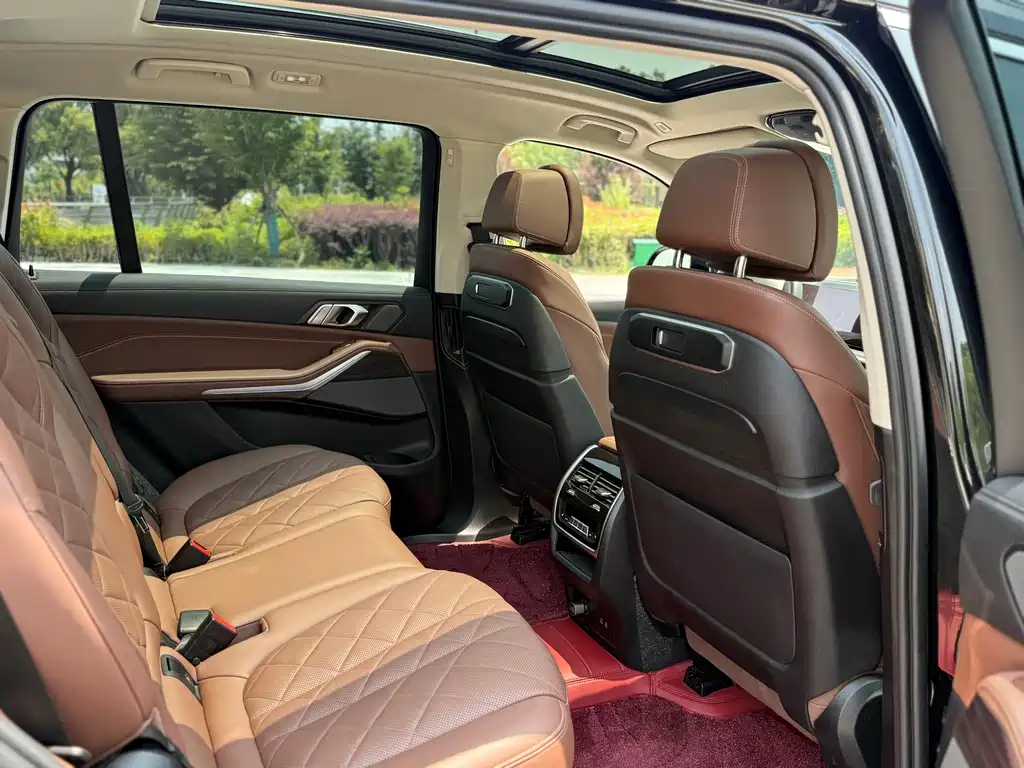 BMW X7 2023 — фото 13