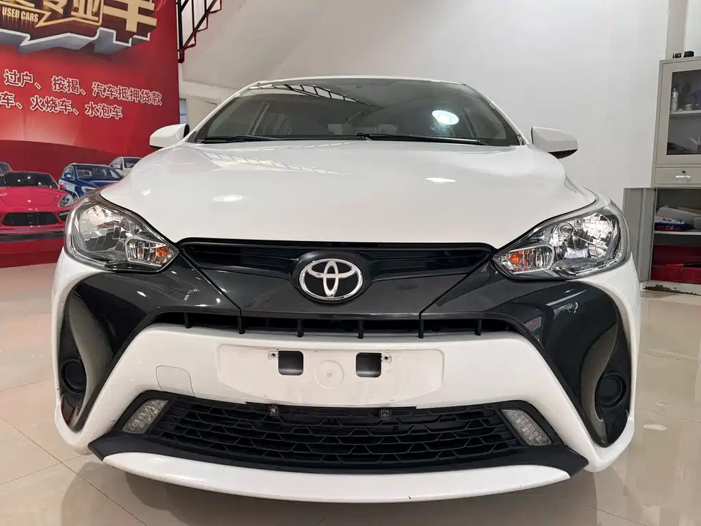 Toyota Yaris L 2018 — фото 2