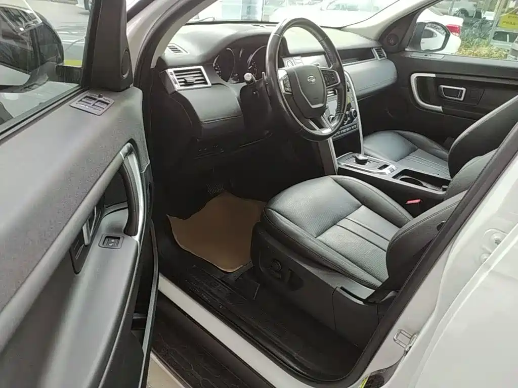 Land Rover Discovery Sport 2018 — фото 16