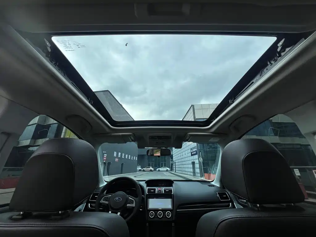 Subaru Forester 2018 — фото 14
