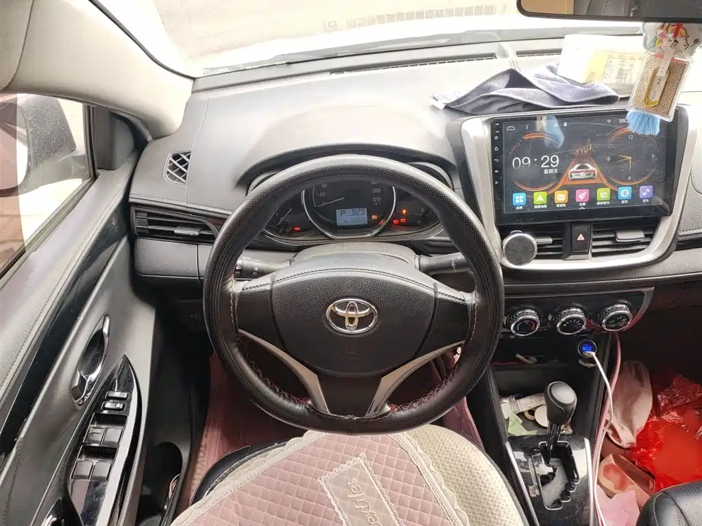 Toyota Yaris L 2019 — фото 3