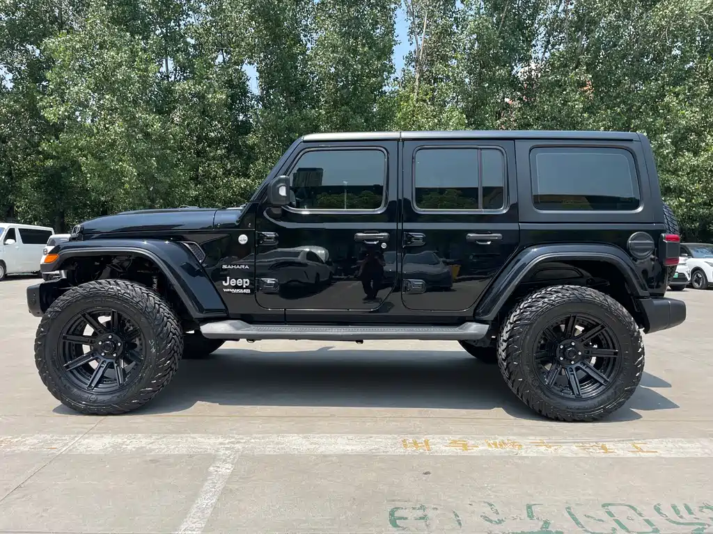 Jeep Wrangler 2020 — фото 10