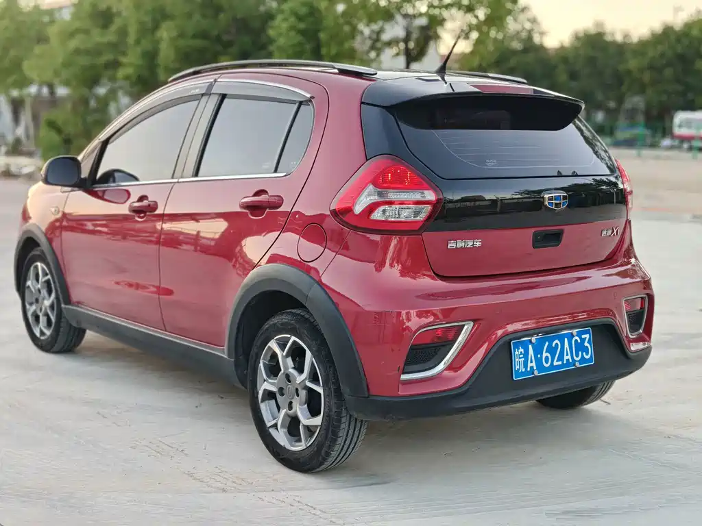 Geely Vision X1 2018 — фото 3