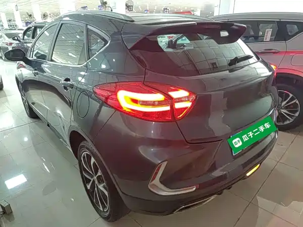 Geely Emgrand GS 2019