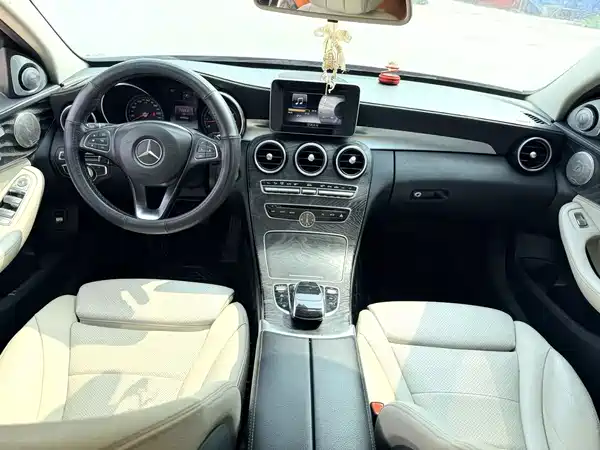 Mercedes-Benz C-Class 2015