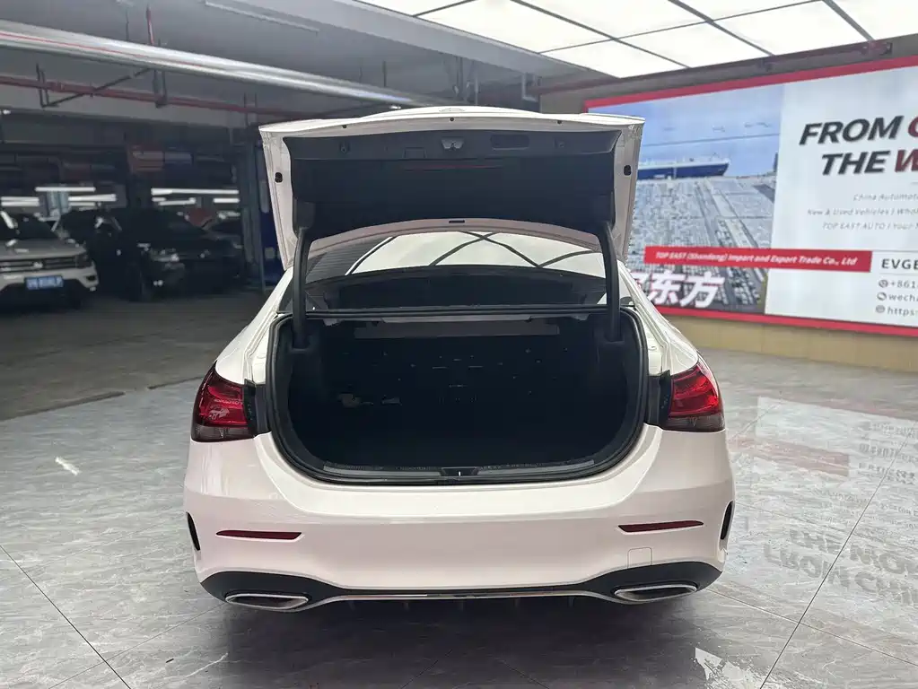 Mercedes-Benz A-Class 2022 — фото 14