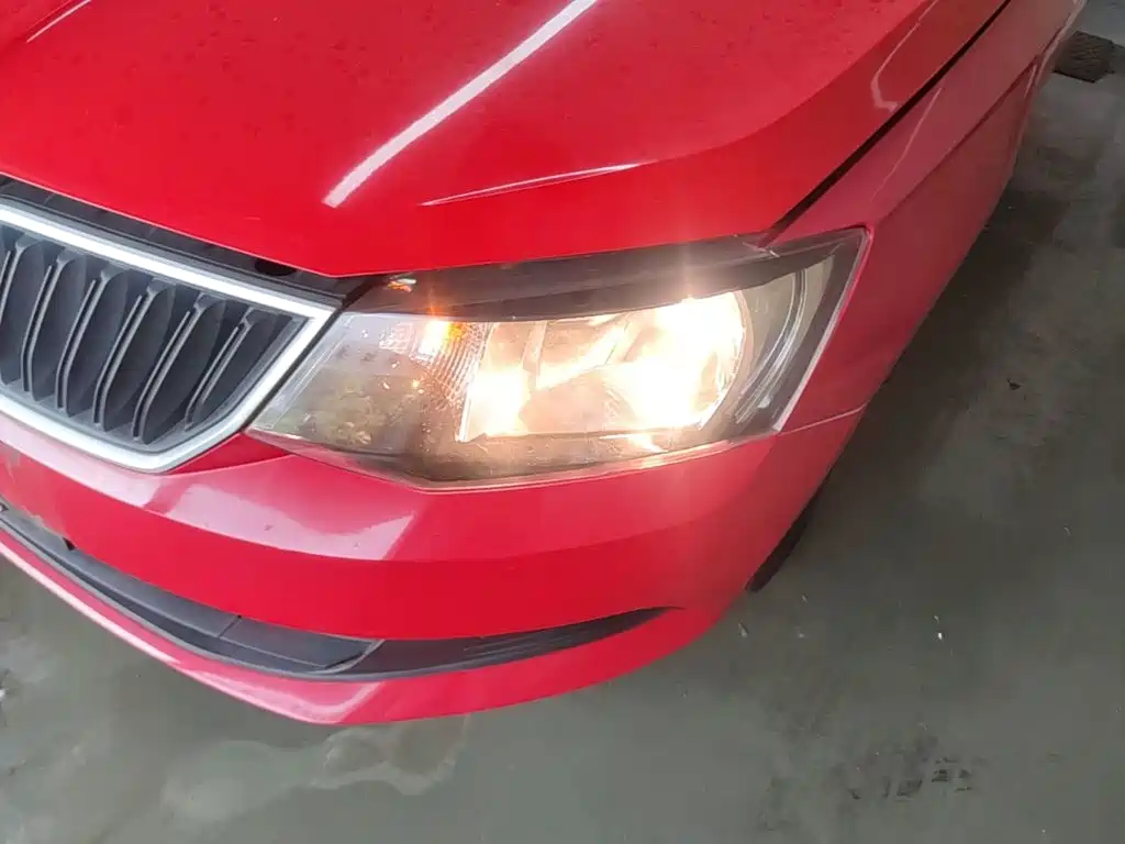 Skoda Fabia 2018 — фото 24