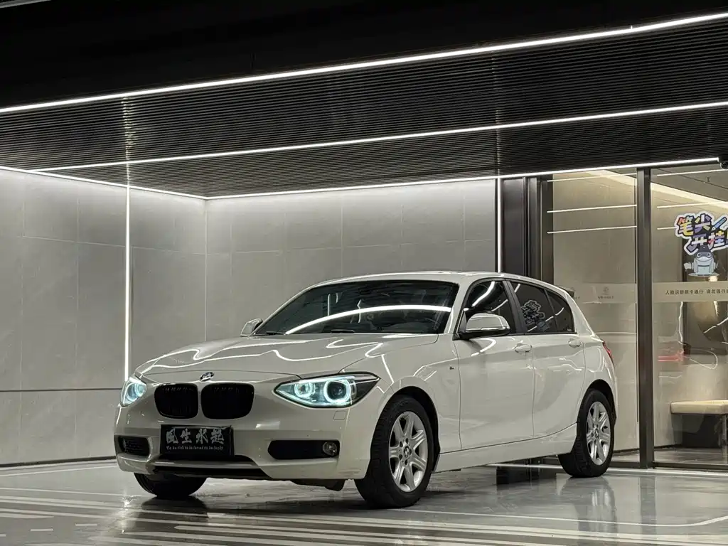 BMW 1 Series 2014 — фото 1