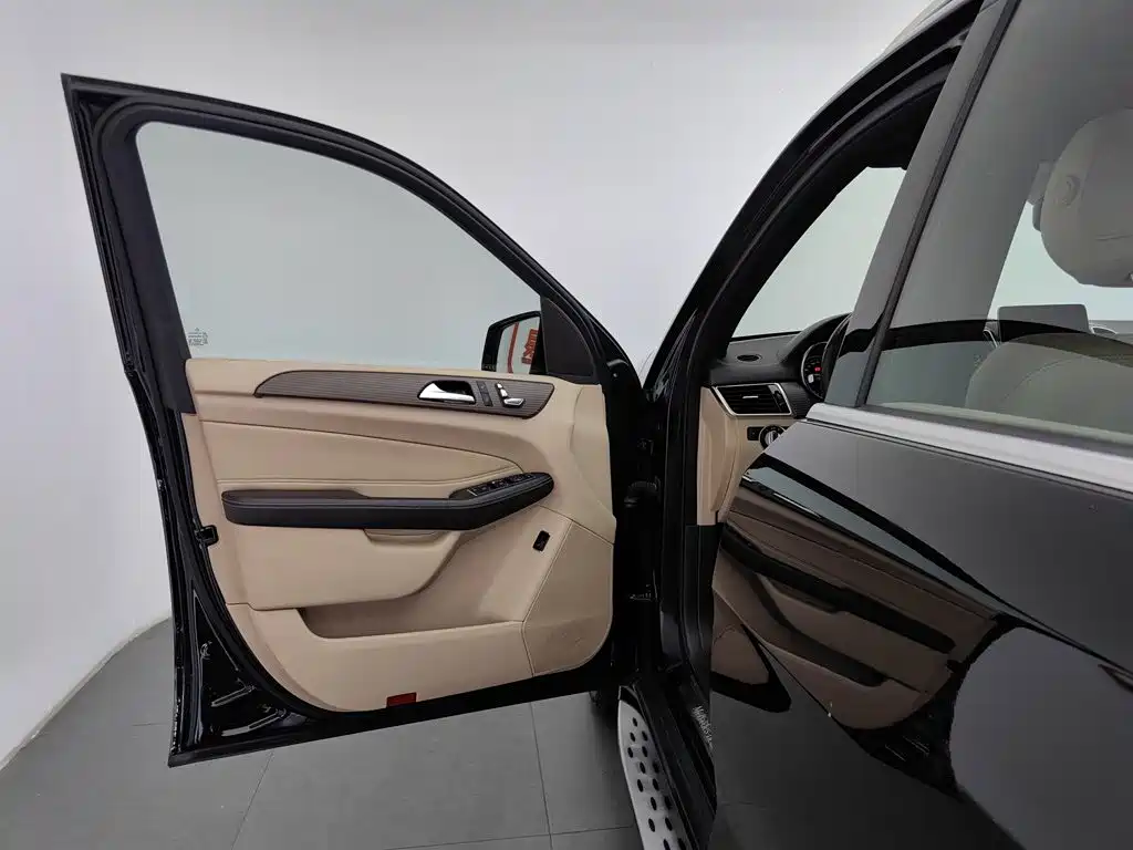 Mercedes-Benz GLE 2018 — фото 8
