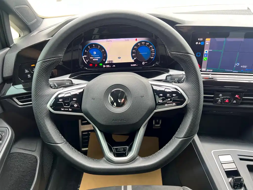 Volkswagen Golf 2023