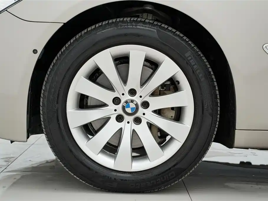 BMW 7 Series 2015 — фото 33
