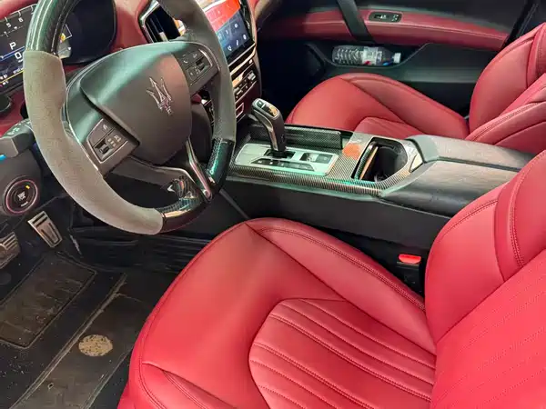 Maserati Ghibli 2015